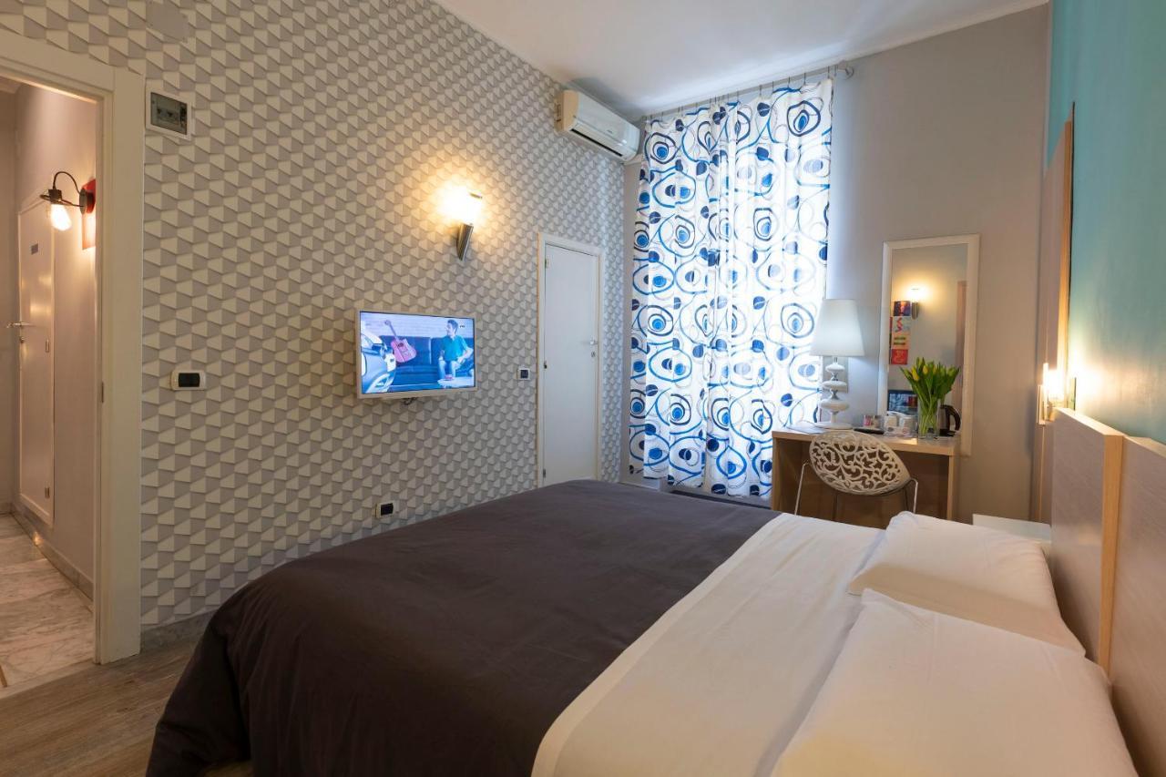 H Rooms Boutique Hotel Naples Luaran gambar